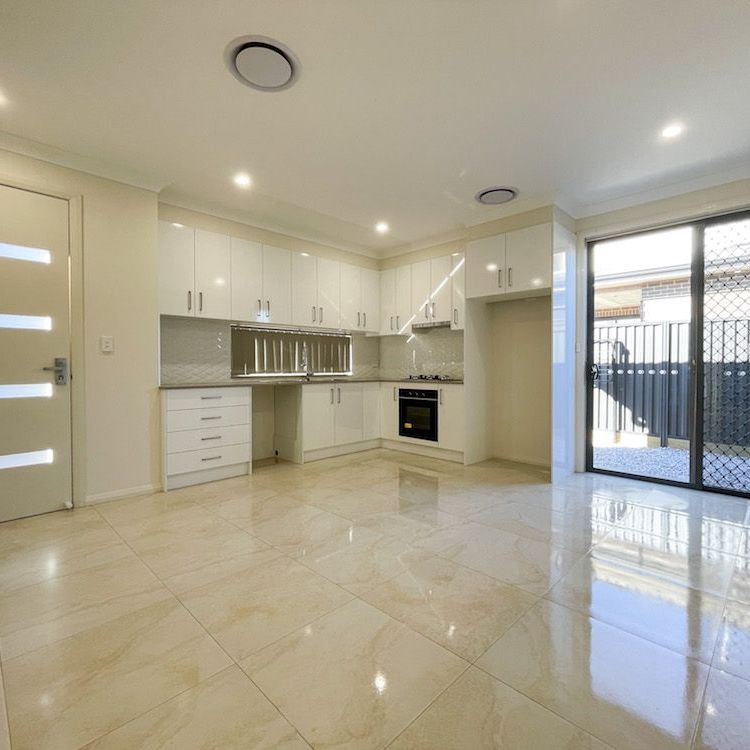 Spacious Granny Flat! - Photo 1