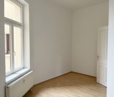 Große 2-Zimmer-Wohnung mit Wohnküche und Balkon, Puschkinstraße in ... - Photo 3