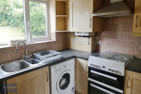 2 bedroom House To Let - Photo 5