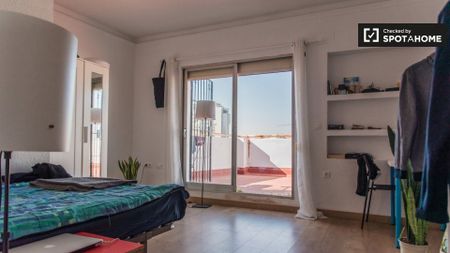 valencia, Valencian Community 46023 - Photo 3