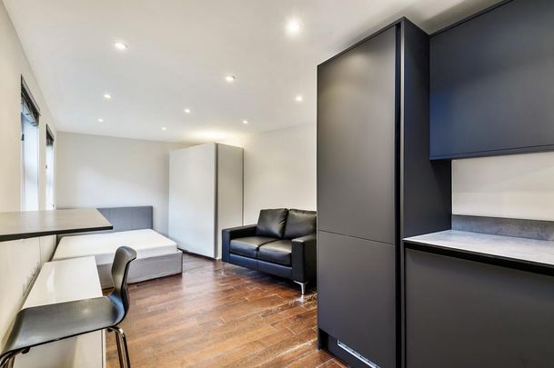 Studio to rent - Photo 1
