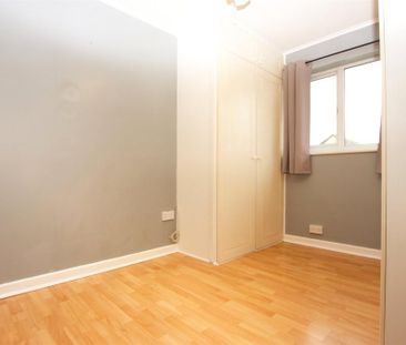 2 bedroom semi-detached house to rent - Photo 4