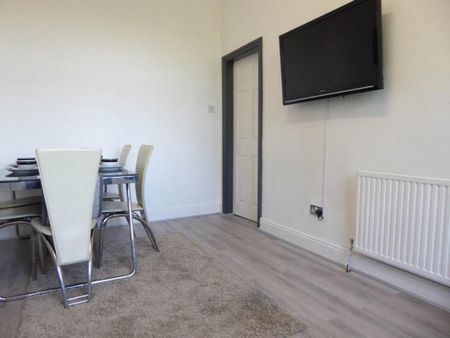 5 bedroom house to rent - Photo 4