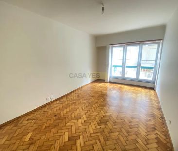 Apartment T2 in Carcavelos e Parede, Cascais - Photo 3