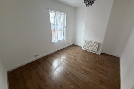 Spencer Street - Photo 3