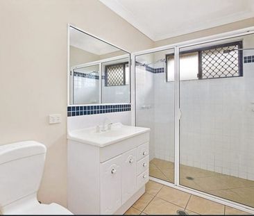 13 Lakewood Avenue, Kirwan - Photo 6