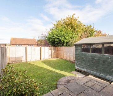 2 bedroom end of terrace house to rent - Photo 1