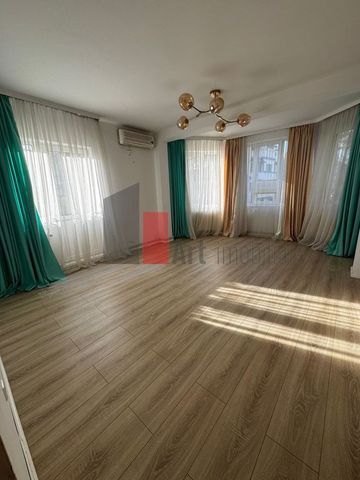 Apartament cu 3 camere in zona Floreasca - Photo 2