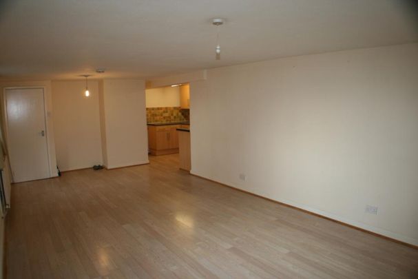 2 bedroom cottage to rent - Photo 1