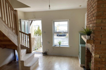 2 bedroom terraced house to rent - Photo 3