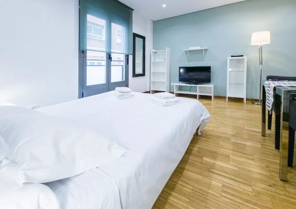 Calle de San Hermenegildo, Madrid, Community of Madrid 28015