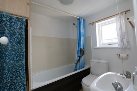 Catherine Road, Surbiton, KT6 - Photo 2