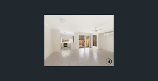 Modern 3 Bedroom Duplex!! - Photo 1