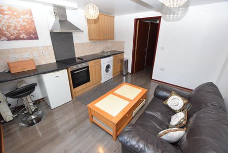 1 bedroom apartment to rent - Photo 3
