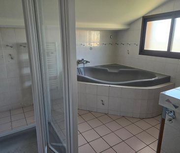 Location Maison 5 pièces 115m² LEOGNAN 33850 - Photo 5