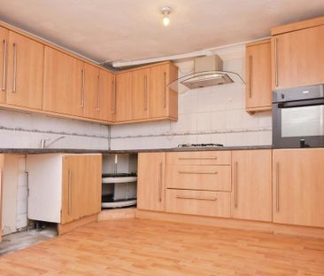 3 bedroom terraced house to rent - Photo 6