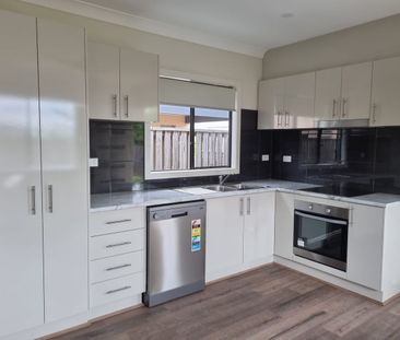 Stylish 2 bedroom flat in Rochdale - Photo 5