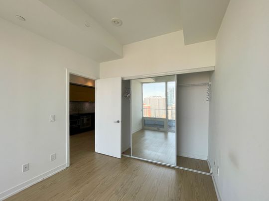 For Lease - 85 Wood Street Unit# 2210, Toronto, Ontario - Photo 1