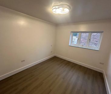 4 bedroom bungalow to rent - Photo 1