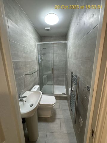 Studio Flat, London Road, SW16 - Photo 4