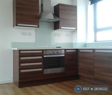 1 bedroom flat to rent - Photo 2