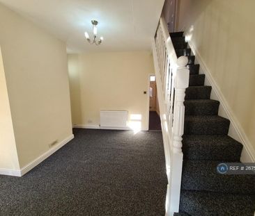 2 bedroom terraced house to rent - Photo 1