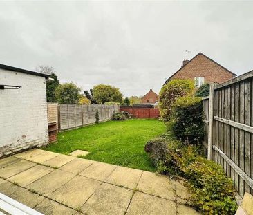 Marston Lane, Attleborough, CV11 - Photo 6