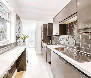 Moor Green Lane, Moseley, Birmingham, West Midlands, B13 - Photo 4