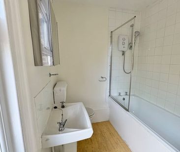 1 Bed Flat, Brownhill Road, SE6 - Photo 6