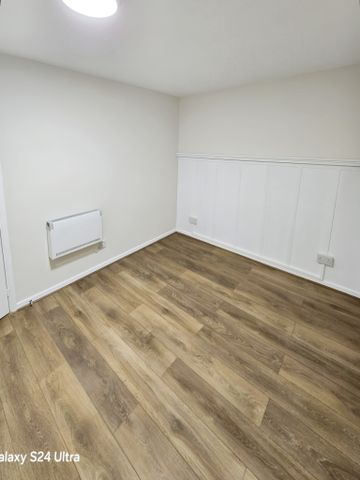 Stunning Flat for Rent in Oldbrook, Milton Keynes - Photo 3