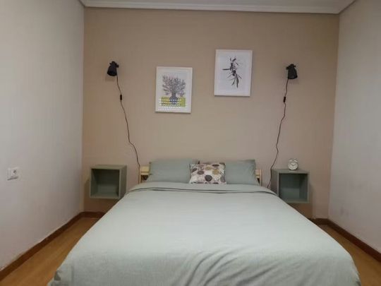 Avenida Juan XXIII, Valencia, Valencian Community 46025 - Photo 1