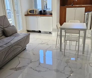 Studio Carré D'or avec balcon . - Photo 4