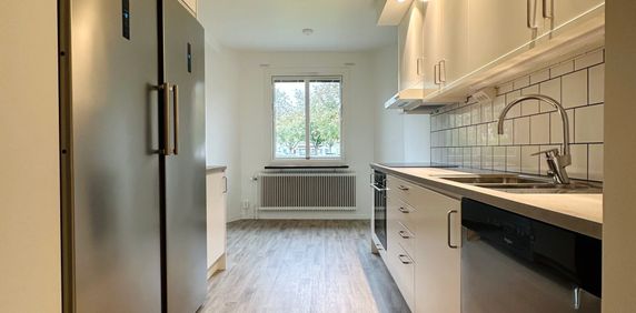 Nyrenoverad 2:a Svartbrödragatan 5, Skara - Photo 2