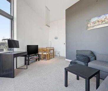 Coningsby Avenue, London, NW9 - Photo 1