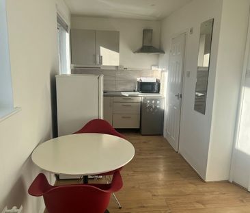 Studio Flat, Vivian Avenue, HA9 - Photo 5