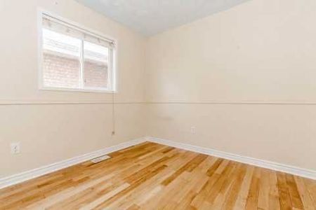 For Lease - 6 Porchlight Road, Brampton, Ontario - Photo 4