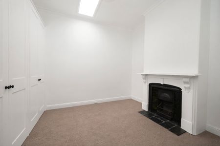 298 Esplanade East, Port Melbourne VIC 3207 - House For Rent | Domain - Photo 3