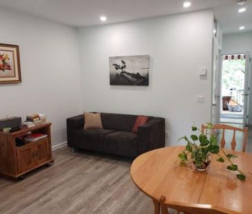 Superbe 3 ½ rénové, lumineux et equipé – Ahuntsic - Photo 1