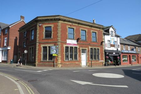 Salisbury Street, FORDINGBRIDGE - Photo 4