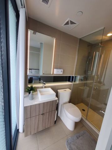Master Room & Ensuite Bath - Queen West - Photo 5