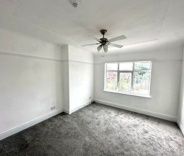 Old Chester Road, Wirral, Bebington - Photo 3