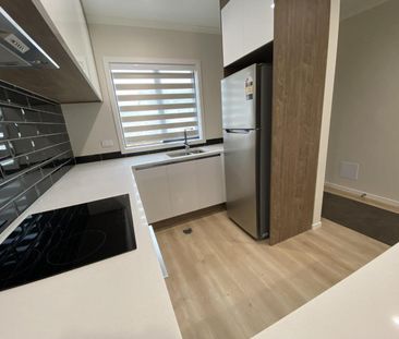 Hospital - Lake location - Photo 2