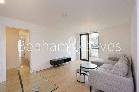 Shepherd Court, Canary Wharf, E14 - Photo 4