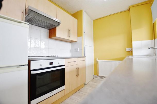 Braemar Road, London, E13 - Photo 1