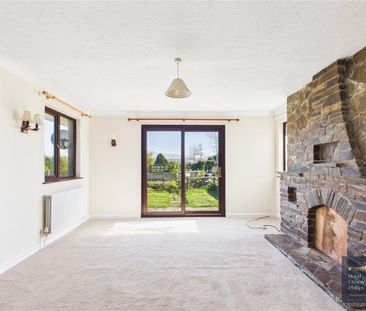 2 bedroom bungalow to rent - Photo 1