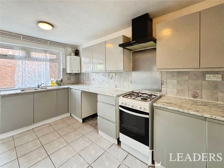 property to rent Long Banks, Harlow, CM18 - Photo 4