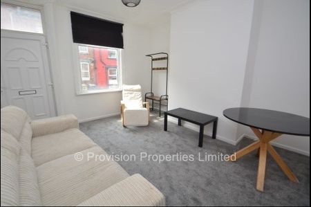 2 Bedroom Student Properties Leeds - Photo 4