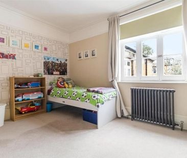 5 Bed Terraced House, Birchington Road, N8 - Photo 6