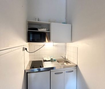 Location Appartement 1 pièce 23m² - Photo 2