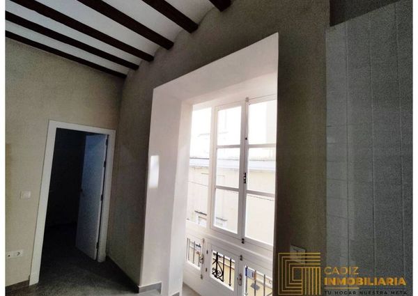 Alquiler de piso en Centro Histórico - Plaza España